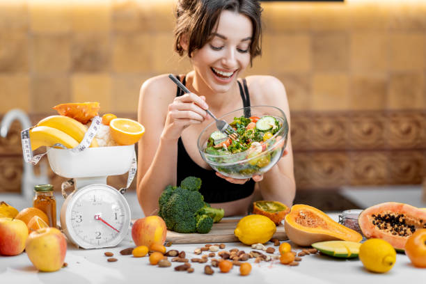 a women is eating a weight loss meal at channai